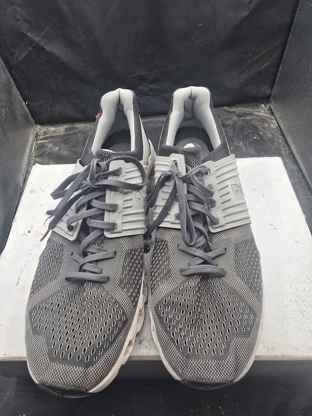 Men's Gray Athletic Lace-Up Sneakers with Supportive Midfoot Strap